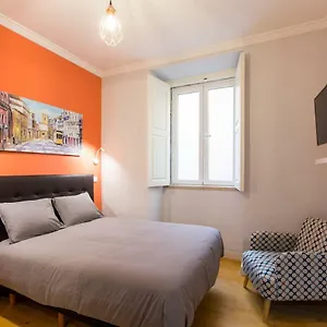 Calcada Do Combro Apartment